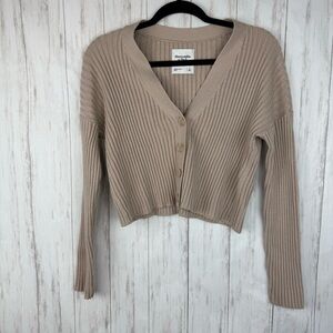 Abercrombie and Fitch tan button sweater cardigan Small